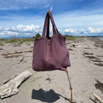 Lade das Bild in den Galerie-Viewer, Große Tasche in Mauve, also Beerenfarben, der ideale Begleiter für den Strandurlaub
